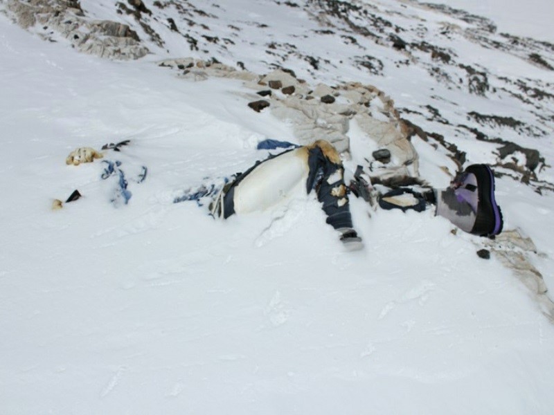5 мая 1996. Эверест кладбище альпинистов. Эверест Цеванг Палджор. Джомолунгма замерзшие альпинисты.