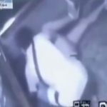 【レイプ動画】監視カメラがとらえたエレベーター内のガチ強姦映像！なお失敗した模様