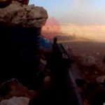 GoProで見る戦場の光景、シリア兵が殺害されていく…