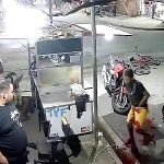 自転車に乗っていた男、犬によって転倒→ガラスで足を切り死亡