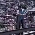 落ち込む男が取った行動、橋から飛び降り自殺して人生を終わらせる