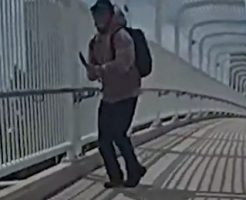 858866849f2adabb23.mp4-9