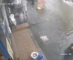 179835468a7ba31d8e94.mp4-3