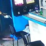 21776856893a580caab2.mp4-9