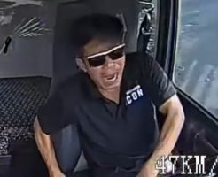 217768568ac7725a7c04.mp4-9