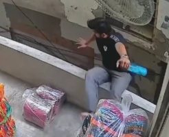 217768568c9954049935.mp4-9