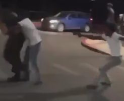 217768568d98bf9171f6.mp4-9