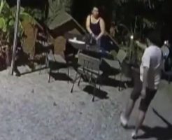 68916868cdd05d24746.mp4-9