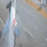 カーブを曲がるバイカー、その先に立っていた電柱に激突し死亡 カーブを曲がるバイカー、その先に立っていた電柱に激突し死亡