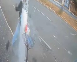 1341505690041bfa9928.mp4-3