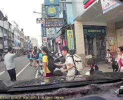 4820568de848ccb174.mp4-3