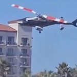 ビーチにヘリコプターが墜落、計5人が病院に搬送される