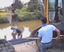 2177685691fb7b4a0fb4.mp4-9