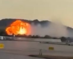 21962690a9bc99d8e5.mp4-3