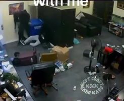 406701690b87598254d.mp4-3