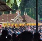 盛況のうちに幕を閉じるフェスティバル、火薬の量を間違えて炎上