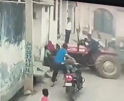 552433690dc0634c1a4.mp4-3