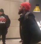 マックの店内で喧嘩、1度だけでなく2度ボコられたダサすぎる男 マックの店内で喧嘩、1度だけでなく2度ボコられたダサすぎる男