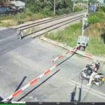 よちよち歩きのBBA、列車に轢かれる→ぐちゃぐちゃの死体を回収