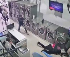 21776856930088ecc3bd.mp4-9