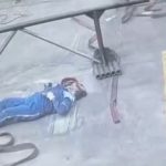 中国の製鉄工場で働く作業員、顔面が潰されて仕事終了 中国の製鉄工場で働く作業員、顔面が潰されて仕事終了