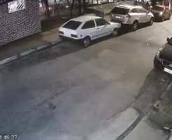 552433692e0f99b4393.mp4-3