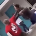 ジジイだと思って舐めた結果、椅子攻撃で失神KOされる男 ジジイだと思って舐めた結果、椅子攻撃で失神KOされる男