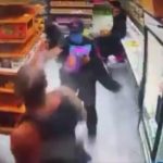 気付くのが遅かった…近寄ってきたヒットマンに頭を撃たれ死亡